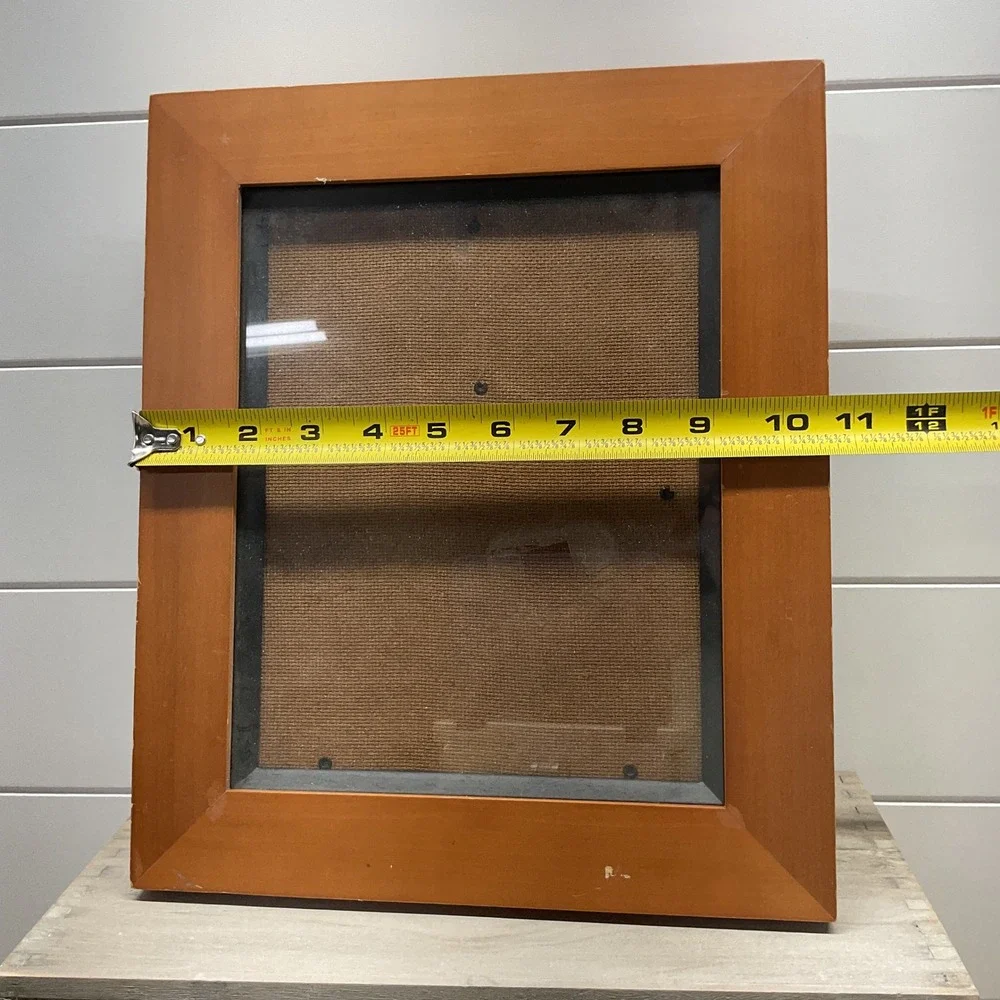 Unbranded solid wood